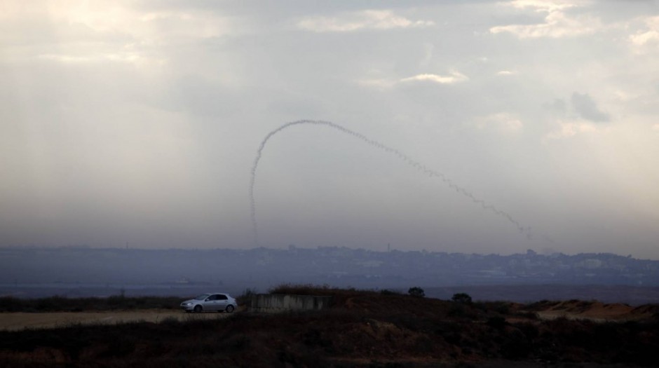 Cohete lanzado desde Gaza a Israel por terroristas palestinos.