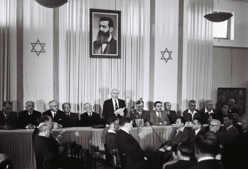 Ben Gurión proclamando la independencia de Israel.
