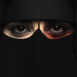 ¿Por qué el islam permite pegar a la mujer?