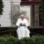 Abás, Peres y e se reunen para rezar por la paz en el Vaticano