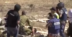 soldado-israeli-mohamed-tamimi