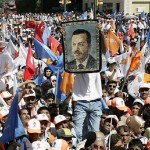 El partido de Erdogan arrasa en las legislativas turcas