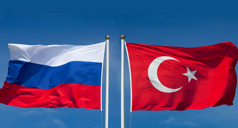 Banderas de Rusia y Turquía.