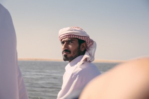 kefia arabia emiratos hombre 940x626